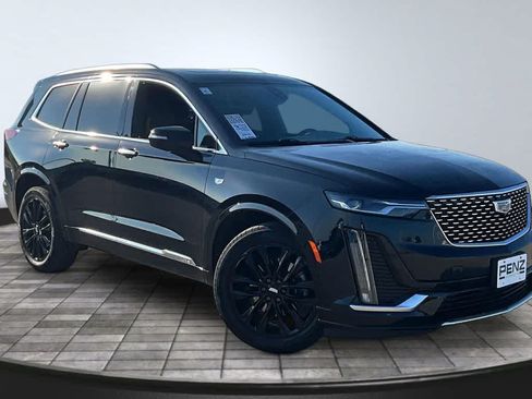 Used 2024 Cadillac XT6 Luxury w/ LPO, Floor Liner Package AWD/4WD image 3