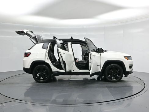 Used 2020 Jeep Compass Latitude image 5