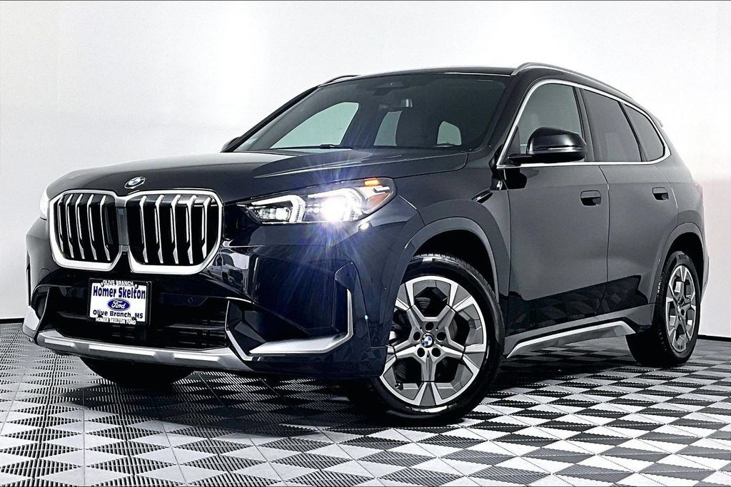 Used 2025 BMW X1 xDrive28i AWD/4WD image 2