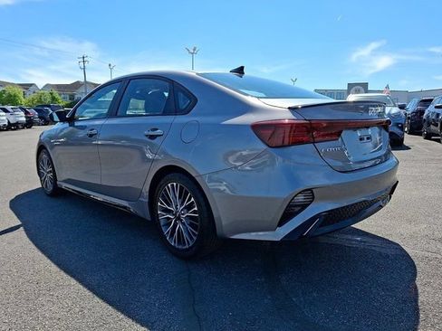 Used 2023 Kia Forte GT-Line FWD image 4