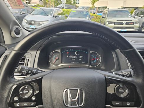 Used 2020 Honda Pilot Touring image 26