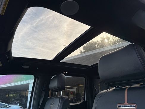 Used 2023 Ford F350 Platinum w/ FX4 Off-Road Package image 19