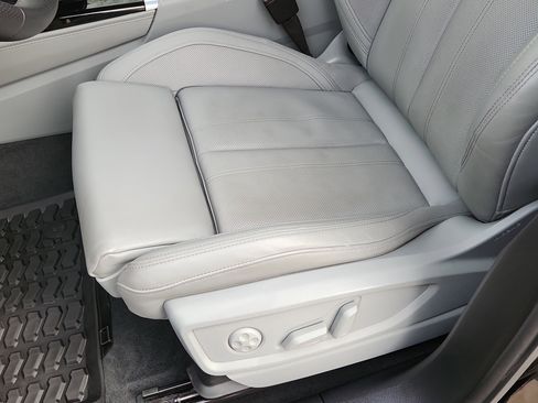 Used 2024 Audi Q5 2.0T Prestige image 9