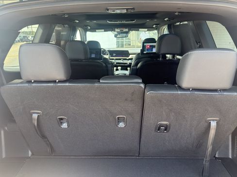 Used 2023 Kia Telluride SX X-Line AWD/4WD image 11