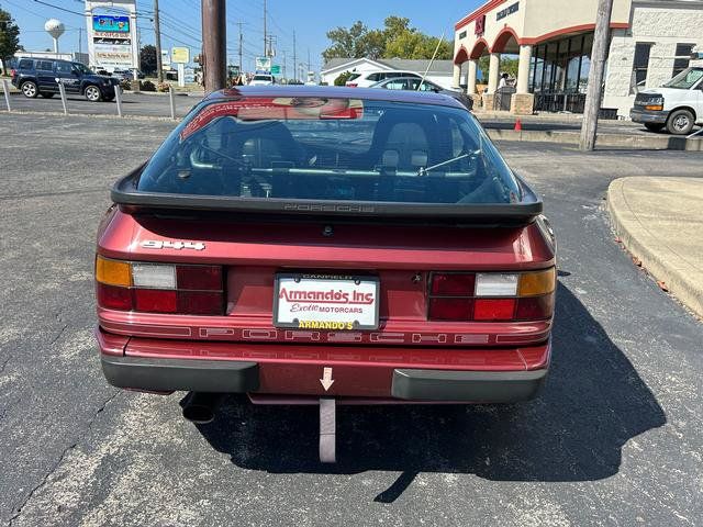 Used 1986 Porsche 944 Turbo RWD image 7