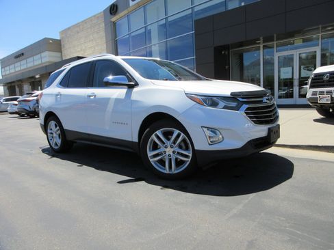 Used 2020 Chevrolet Equinox Premier AWD/4WD image 15