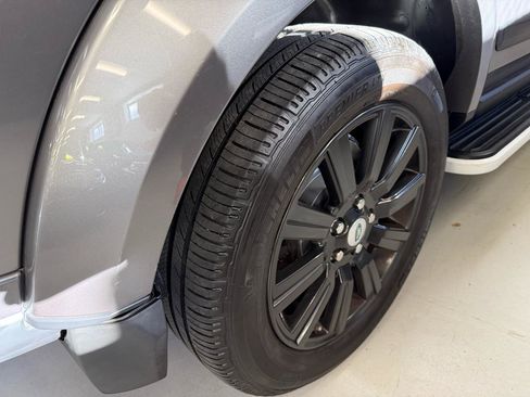 Used 2012 Land Rover LR4 HSE LUX AWD/4WD image 8