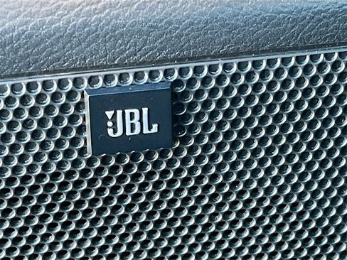 Used 2022 Toyota Tacoma Limited image 19