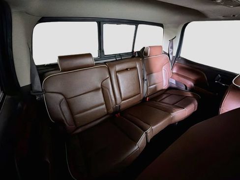 Used 2018 Chevrolet Silverado 1500 High Country RWD image 28