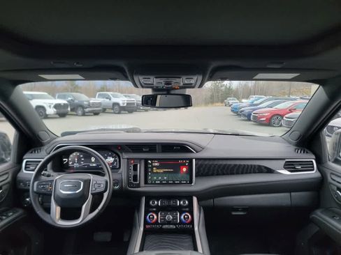 Certified 2024 GMC Yukon XL Denali image 24