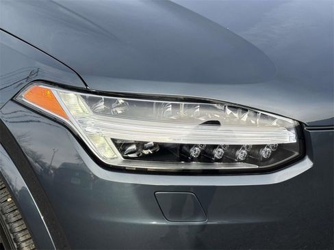 Certified 2024 Volvo XC90 B5 Core w/ Climate Package image 7