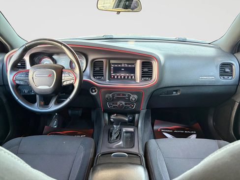Used 2018 Dodge Charger SXT w/ Blacktop Package RWD image 23
