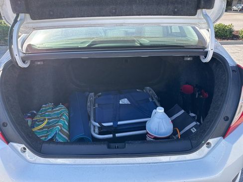 Used 2017 Honda Civic EX-L image 12