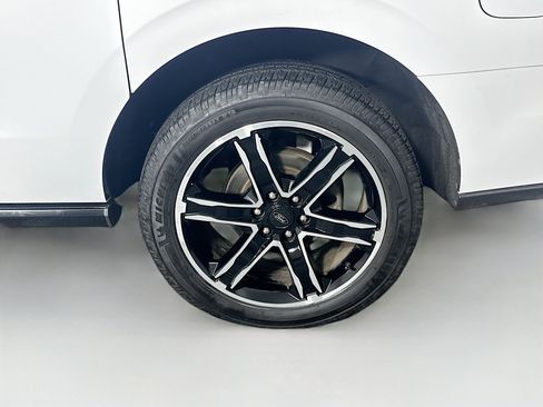 Used 2019 Ford Expedition Max Limited w/ Equipment Group 303A image 11