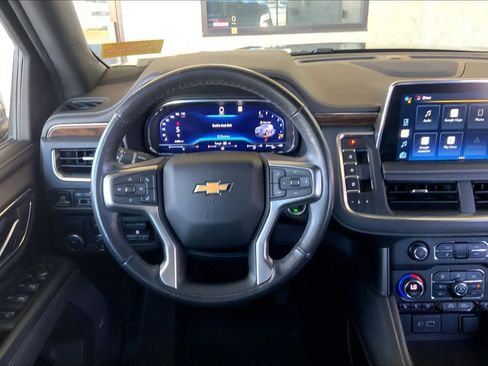 Used 2022 Chevrolet Tahoe Premier w/ Premium Package image 5