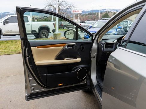 Used 2022 Lexus RX 350 AWD w/ Accessory Package (P1) image 17