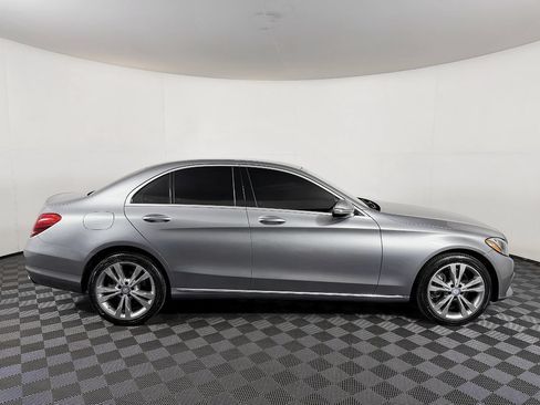 Used 2016 Mercedes-Benz C 300 4MATIC Sedan image 7