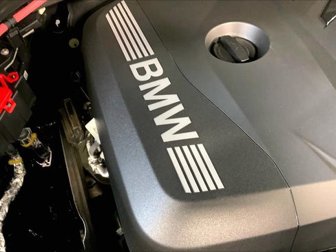 Used 2025 BMW X3 xDrive30i w/ Premium Package AWD/4WD image 17