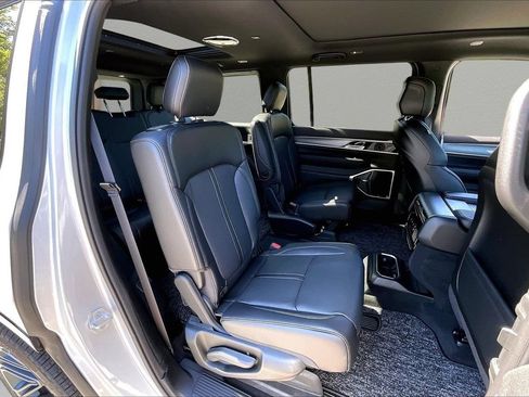 New 2026 Jeep Grand Wagoneer 4WD image 23
