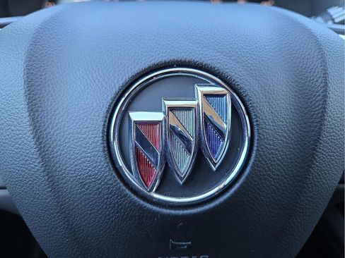 Used 2023 Buick Envision Preferred image 21