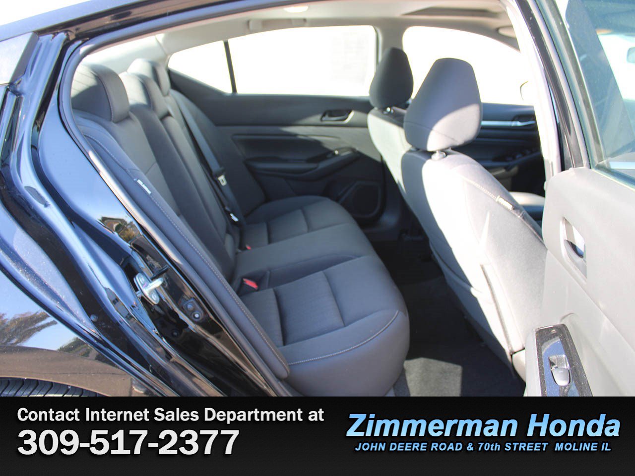 Used 2023 Nissan Altima 2.5 SV w/ SV Premium Package FWD image 7