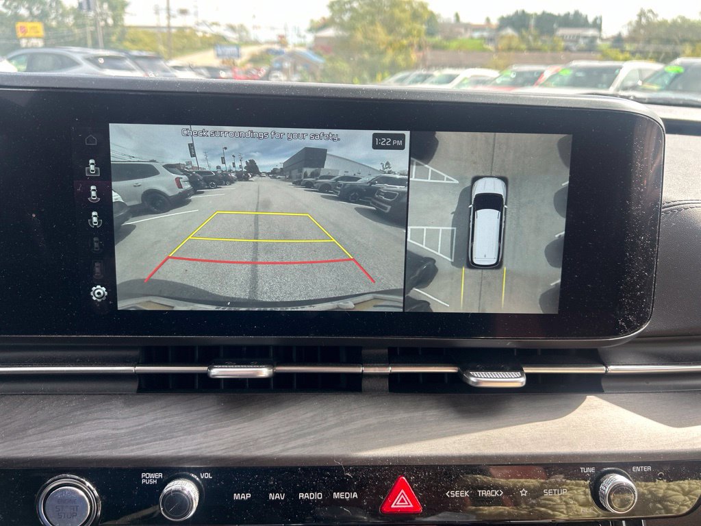 Certified 2024 Kia Carnival SX FWD image 21