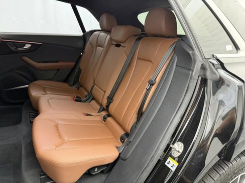 Used 2022 Audi Q8 Prestige AWD/4WD image 48