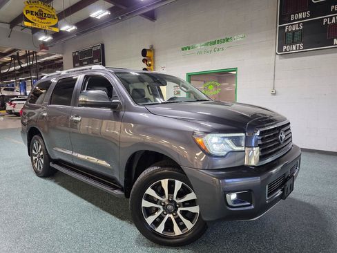 Used 2018 Toyota Sequoia Limited w/ Safety & Convenience Package AWD/4WD image 14