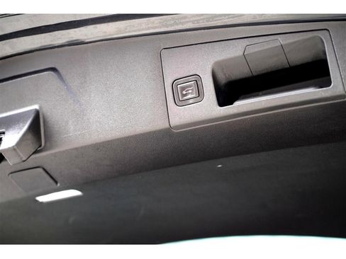 Used 2020 Cadillac XT5 Premium Luxury image 20