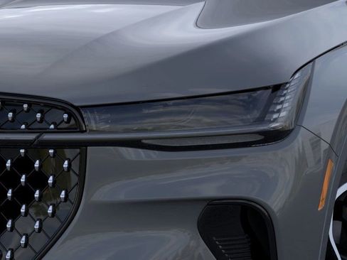 New 2025 Lincoln Nautilus Reserve image 18