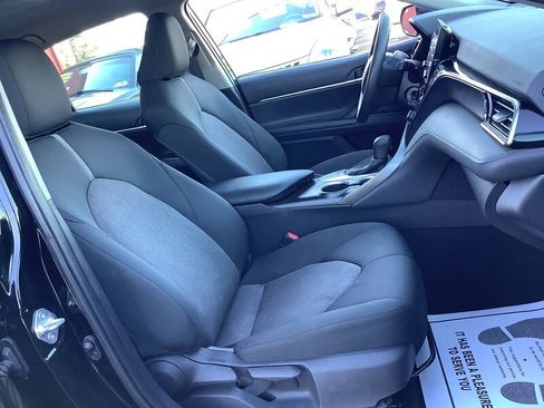Used 2022 Toyota Camry LE FWD image 18