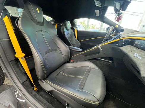 Used 2023 Ferrari Roma RWD image 12