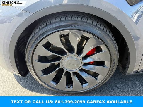 Used 2022 Tesla Model Y Performance AWD/4WD image 13