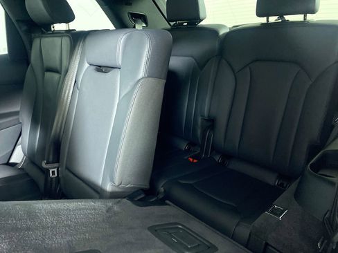 Used 2023 Audi Q7 2.0T Premium image 23