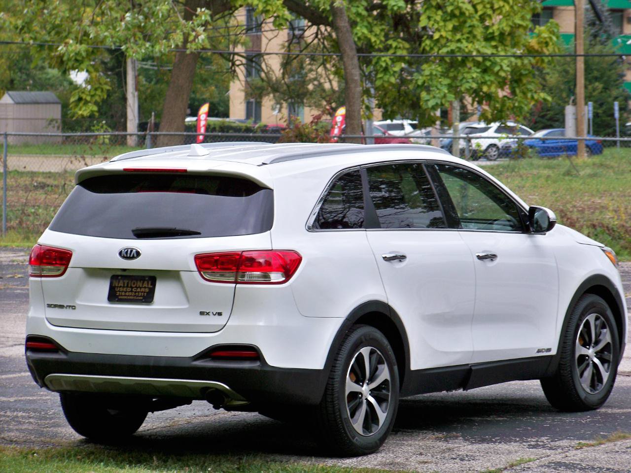 Used 2016 Kia Sorento EX AWD/4WD image 6