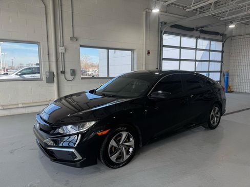 Used 2020 Honda Civic LX image 2