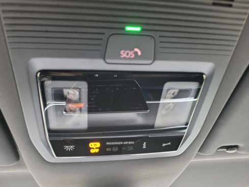 Used 2025 Volkswagen ID. Buzz 1st Edition RWD image 30
