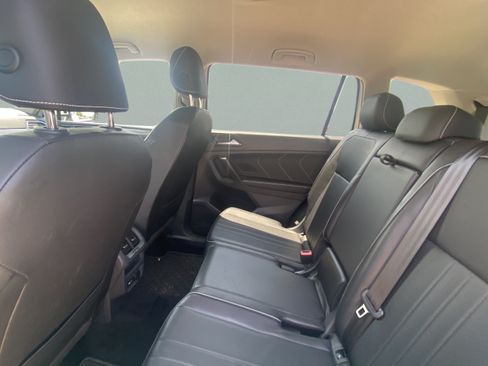Used 2022 Volkswagen Tiguan SE FWD image 21