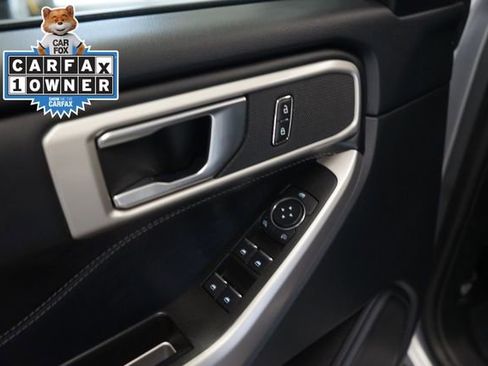 Certified 2022 Ford Explorer XLT image 20