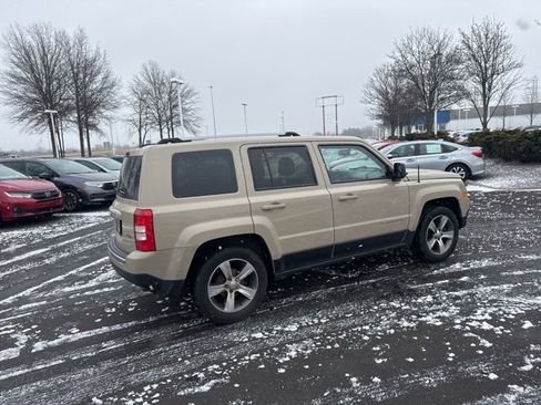 Used 2017 Jeep Patriot High Altitude image 12