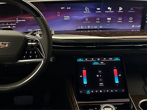 New 2025 Cadillac Escalade ESV Sport Platinum image 16