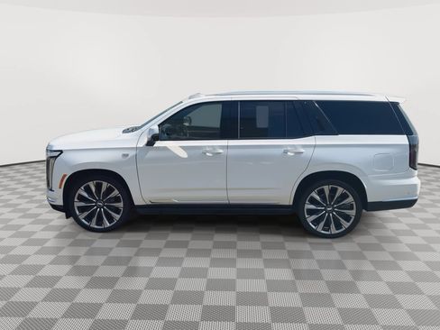 Used 2025 Cadillac Escalade Premium Luxury w/ Touring Package AWD/4WD image 5