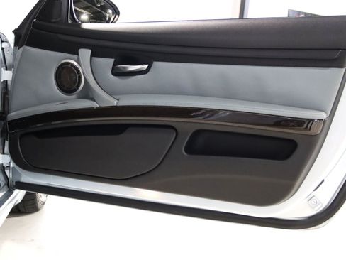 Used 2011 BMW M3 Convertible RWD image 52