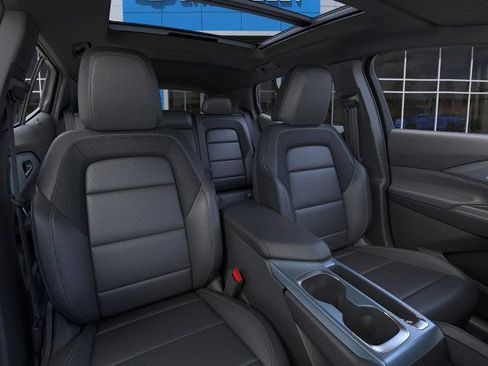 New 2026 Chevrolet Equinox EV LT image 16