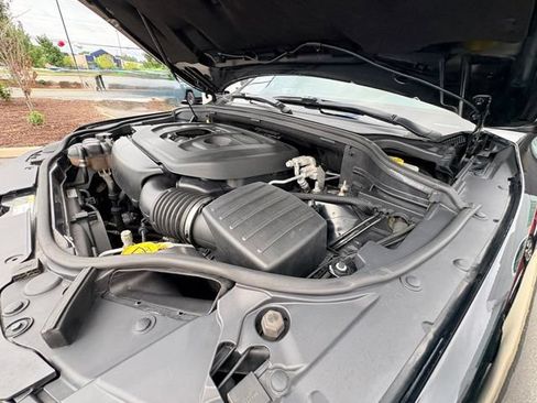 Used 2018 Jeep Grand Cherokee Altitude AWD/4WD image 29