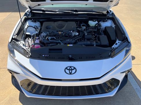 New 2026 Toyota Camry Hybrid w/ Multimedia Upgrade Package image 18