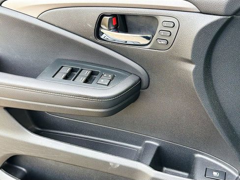 Used 2023 Honda Ridgeline RTL-E image 23