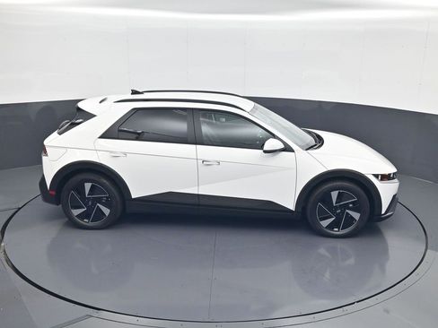 New 2025 Hyundai Ioniq 5 SEL image 16