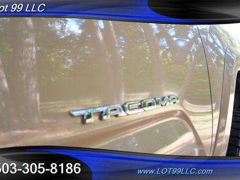 Used 2017 Toyota Tacoma SR5 w/ Tow Package AWD/4WD image 43