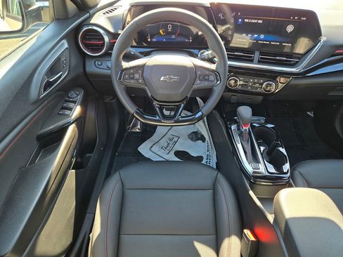 New 2026 Chevrolet Trax RS w/ Driver Confidence Package image 5